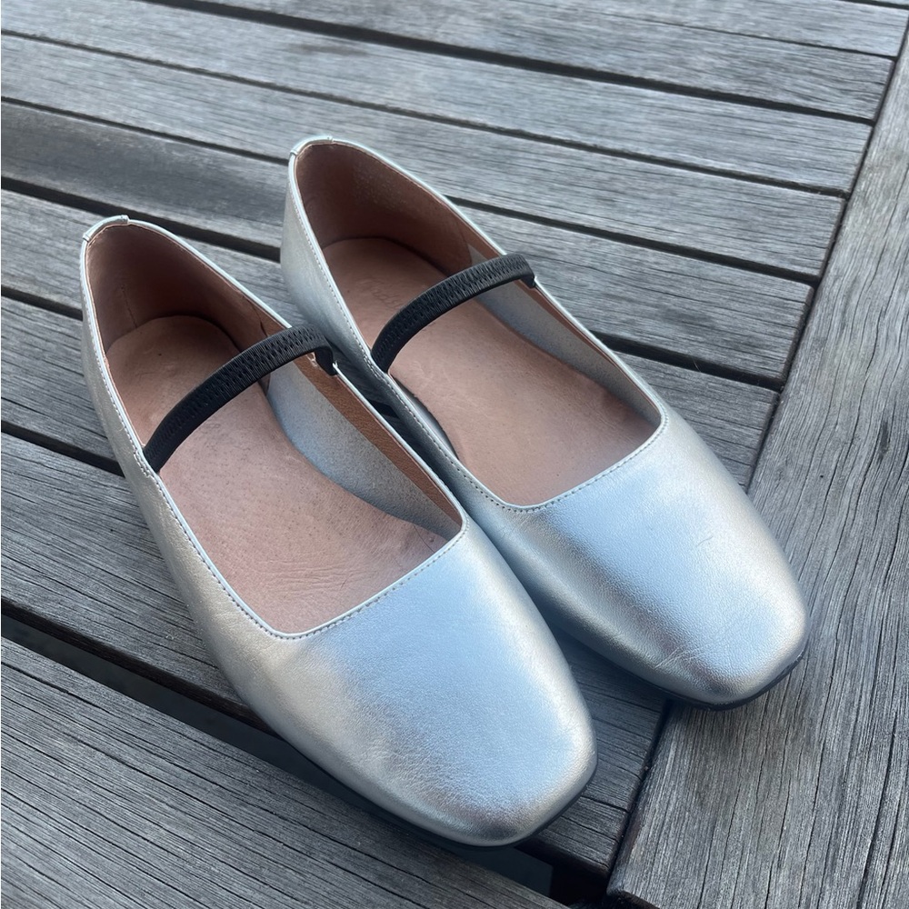 Madewell Greta Flat Silver 9.5